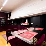 Center Luxury Landing Lägenhet