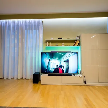 Center Luxury Landing Tirana