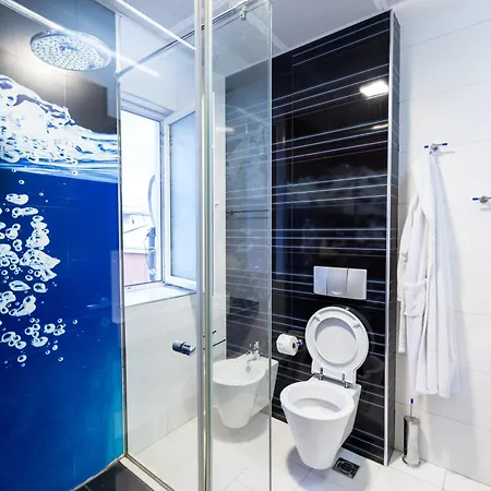 Center Luxury Landing Tiran
