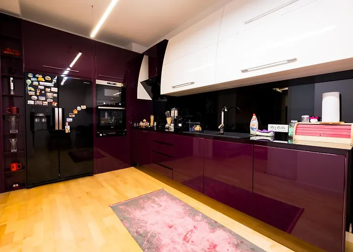 Center Luxury Landing * Tiran