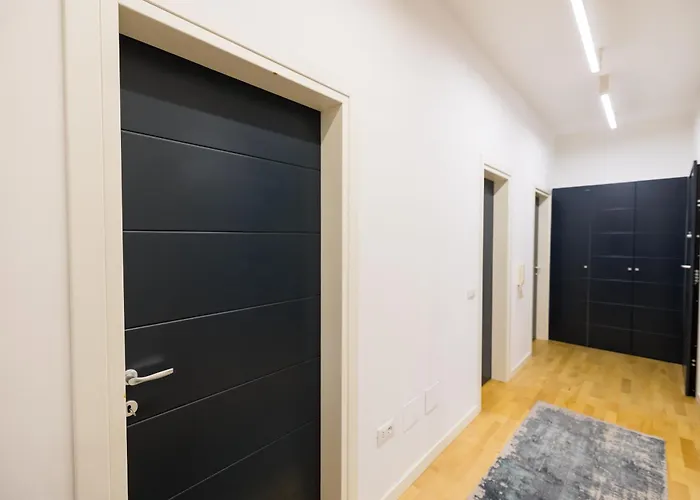 Center Luxury Landing Daire