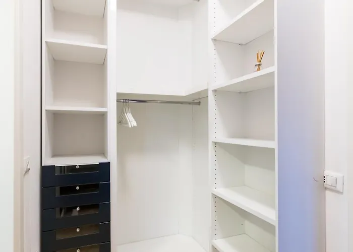 Center Luxury Landing Tiran